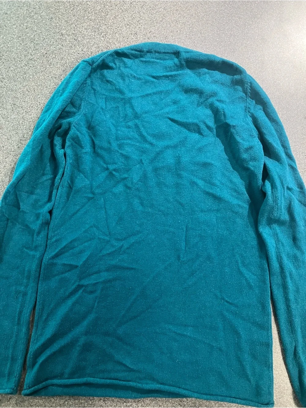The Limited Women's V-Neck Sweater in Teal
